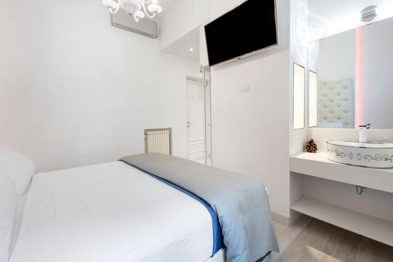 Primus Monti Suites Exterior photo